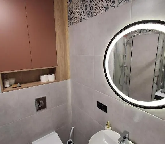 Hola Nawrot 50 * Łódź